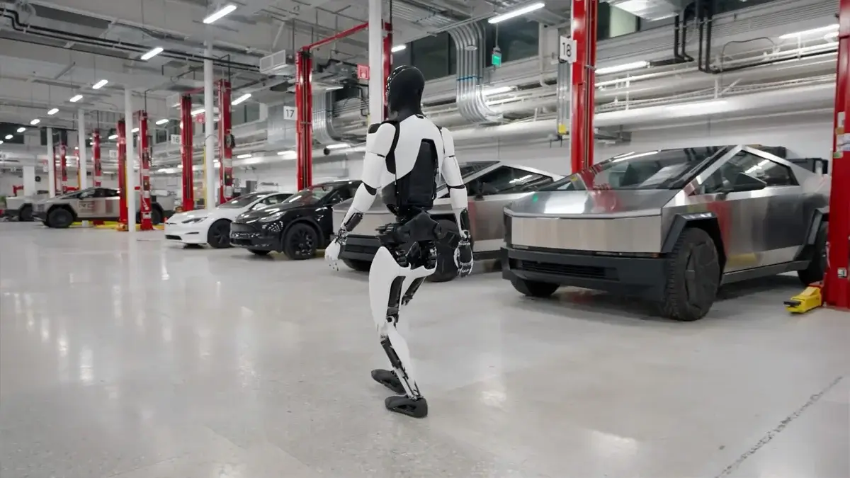 tesla deployed optimus in factory 01 jpg